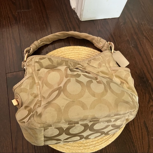 Coach Signature Canvas Leather handle Bag - Picture 3 of 13